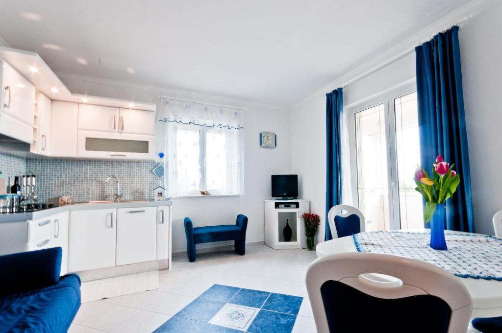Apartments Barba Petra Dvori Sumartin Pokoj fotografie